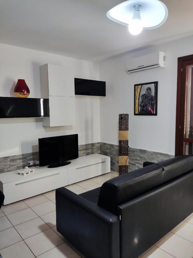 Vico Stazione Apartment Uta Exterior photo