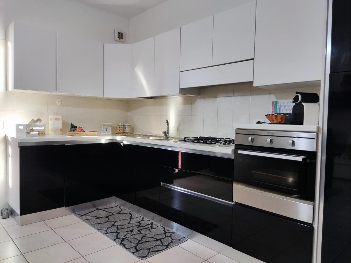 Vico Stazione Apartment Uta Exterior photo